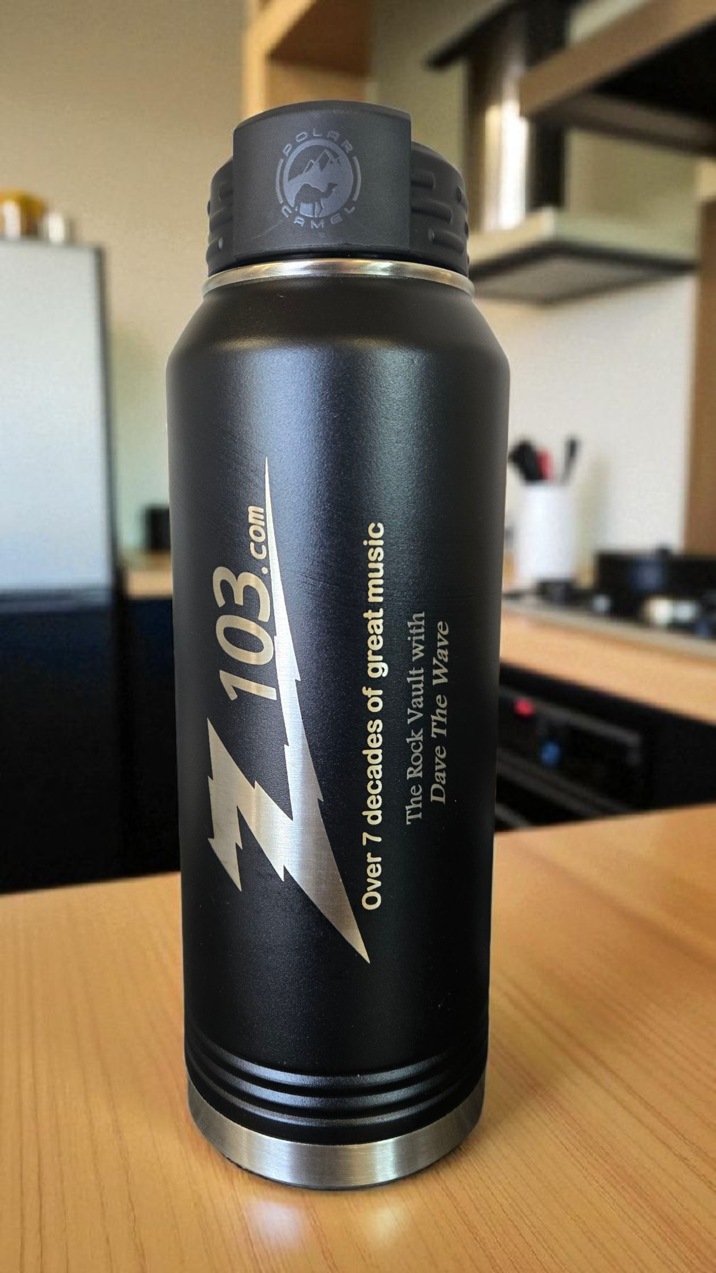 Z103 32oz Water Bottle
