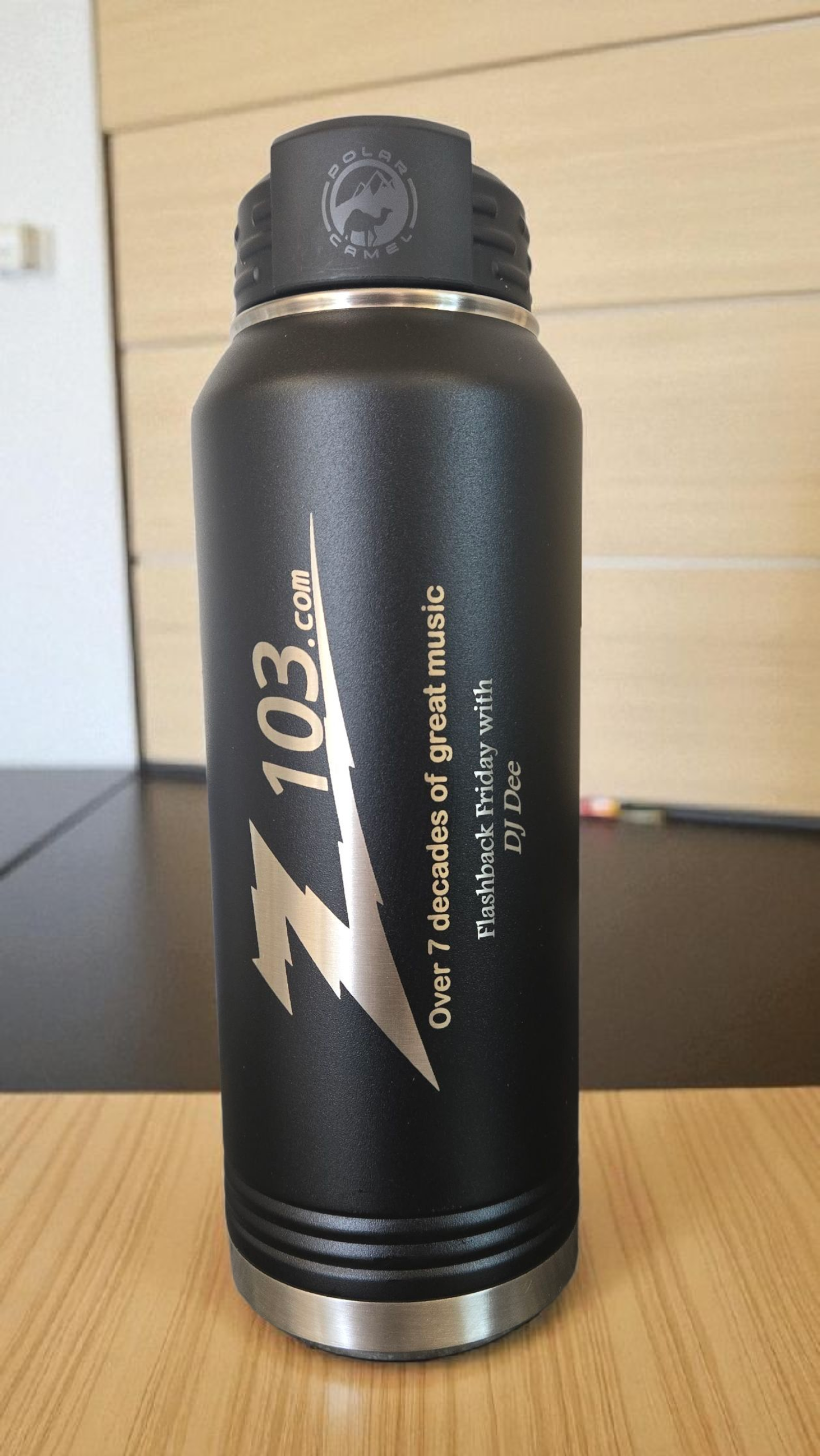 Z103 32oz Water Bottle